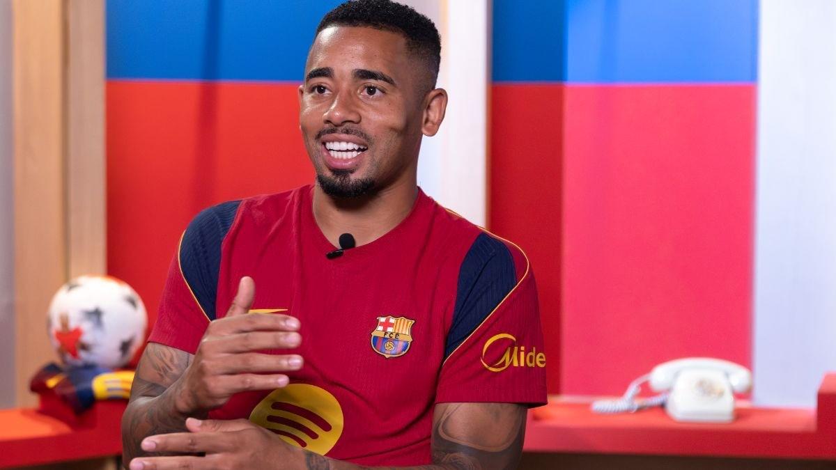 Góc Nhìn OKVIP: Jesus: Tôi đến Barca để giành Champions League; phòng thay đồ Barca khô